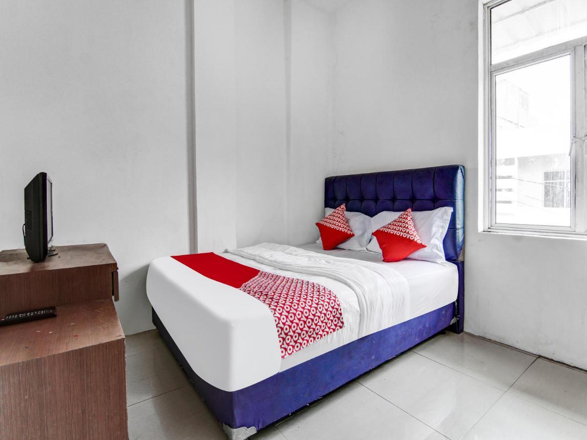 Oyo 90897 Hotel Sepupu Satria Pekanbaru Exterior foto