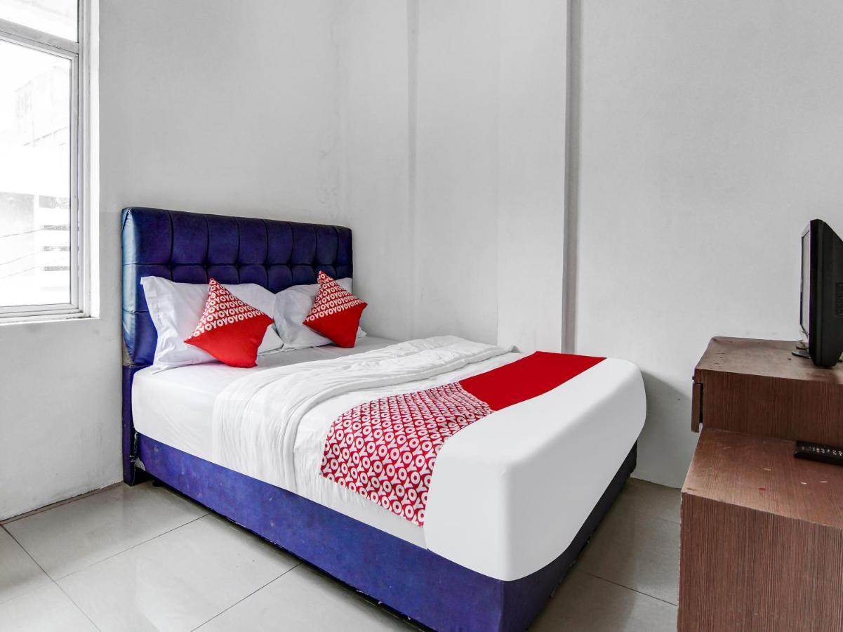 Oyo 90897 Hotel Sepupu Satria Pekanbaru Exterior foto